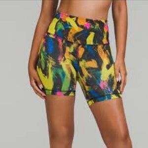 Lululemon Wunder Train Contour Fit High-Rise Short 8"